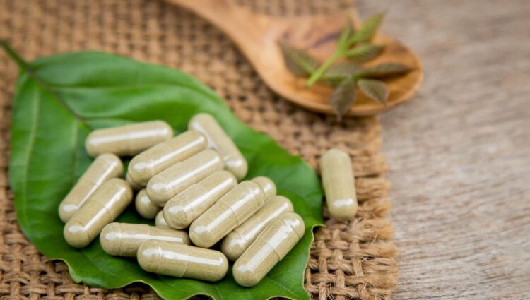 Boost Your Day: How Kratom Capsules Support Energy and Focus